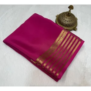 Generic Women's Crepe Chit Pallu Solid Saree With Unstitched Blouse 5.5Mtr (Pink)
